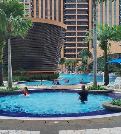 Bbs Suites At Times Square Kl Куала-Лумпур Экстерьер фото